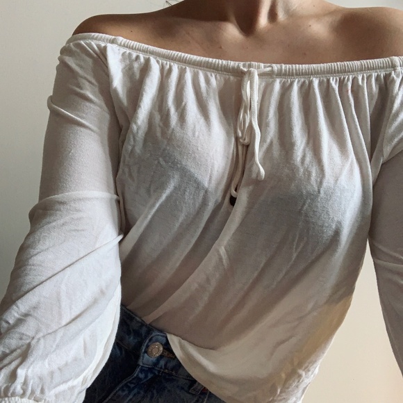 ECOTE off the shoulder top - Picture 7 of 7